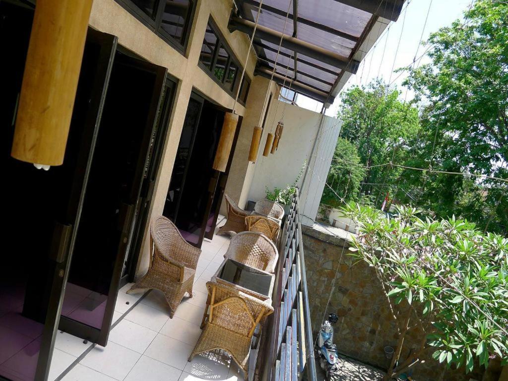 Jawa 22 Hotel And Residence Surabaia Exterior foto